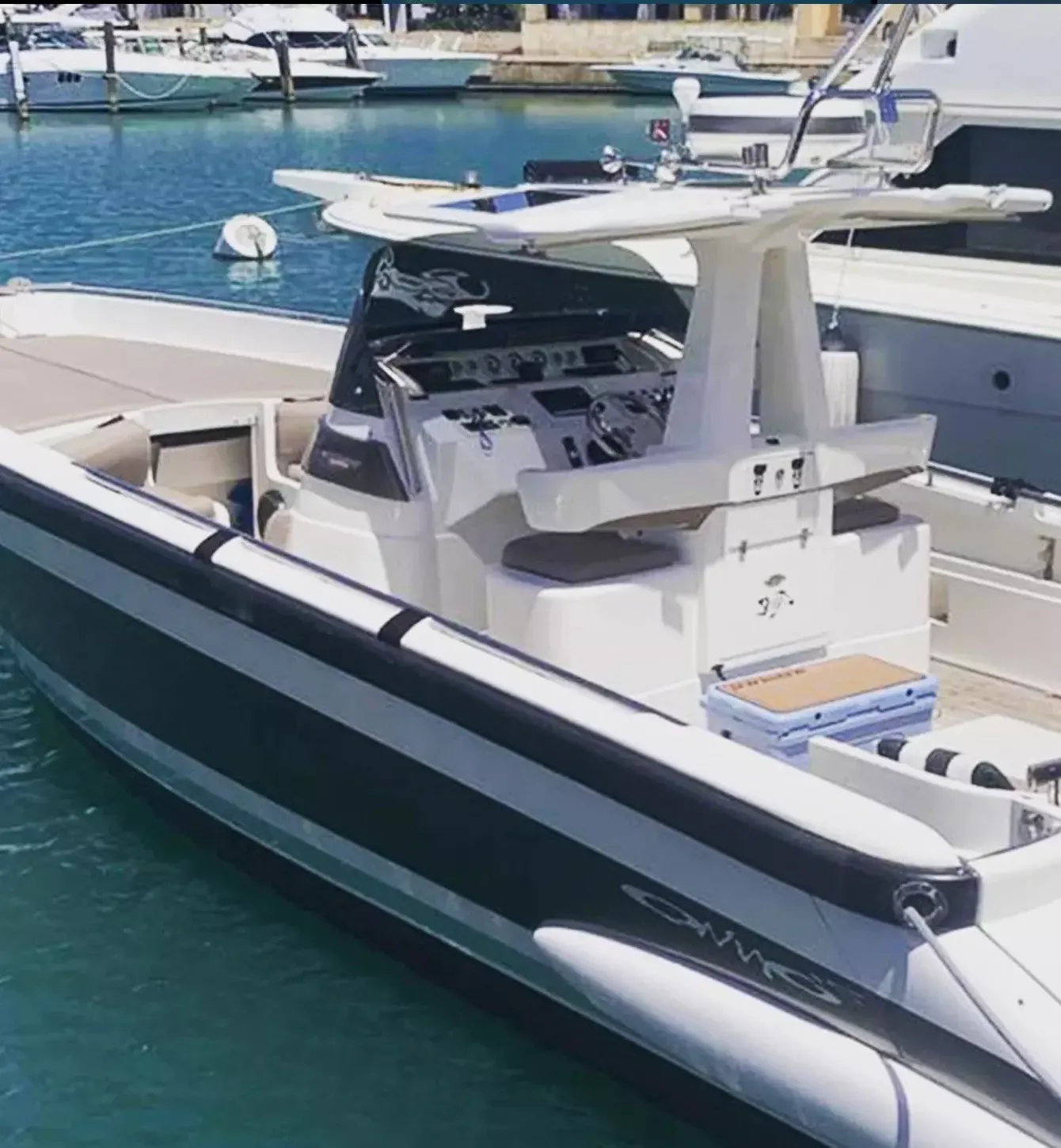 Cerri Tender 36 | Baychimo