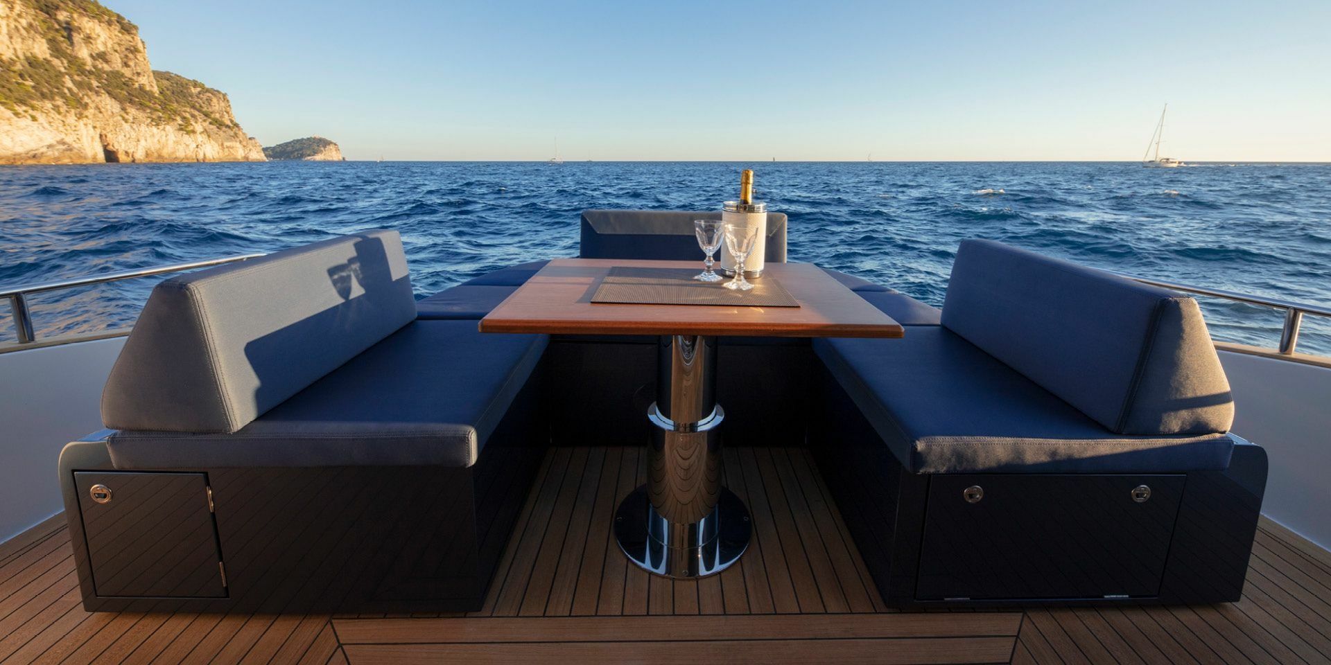 Solaris Power 48 Lobster | Valmarin