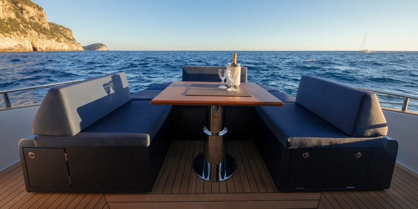 Solaris Power 48 Lobster | Valmarin