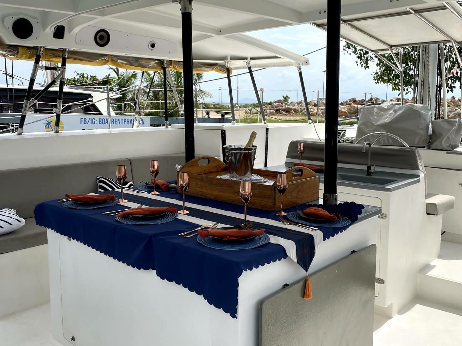 Tropical 36 | C'est La Vie 2