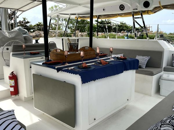 Tropical 36 | C'est La Vie 2