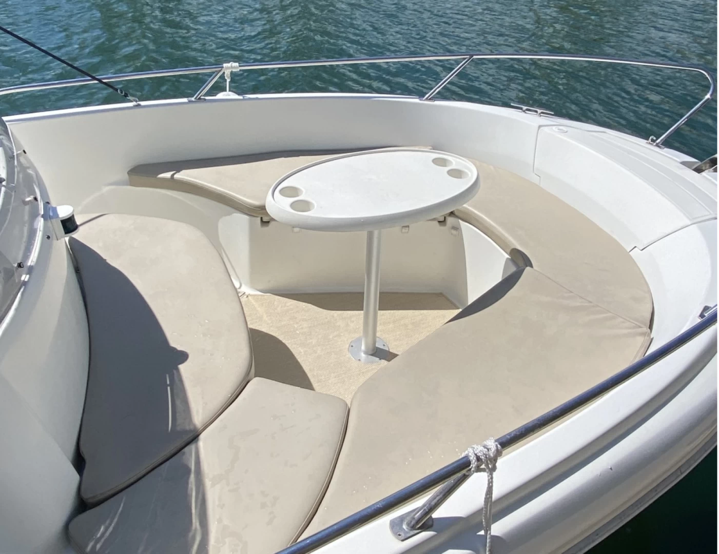 Jeanneau Cap Camarat 650 | Lachemoilagrappe