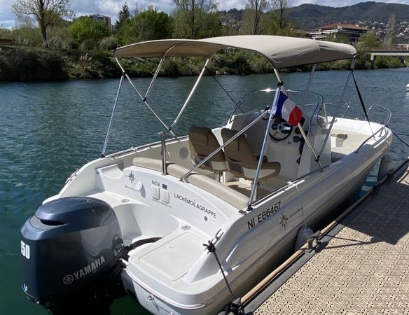 Jeanneau Cap Camarat 650 | Lachemoilagrappe