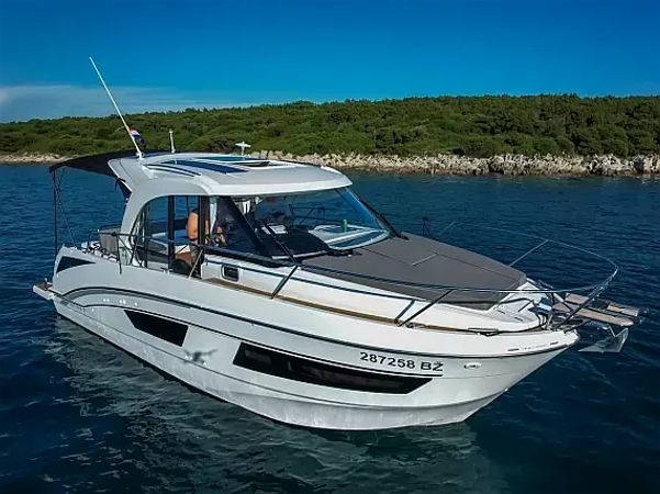 Beneteau Antares 9 | M & N