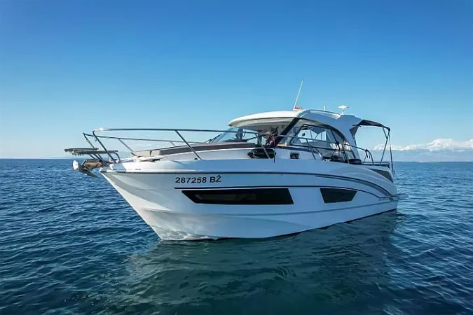 Beneteau Antares 9 | M & N