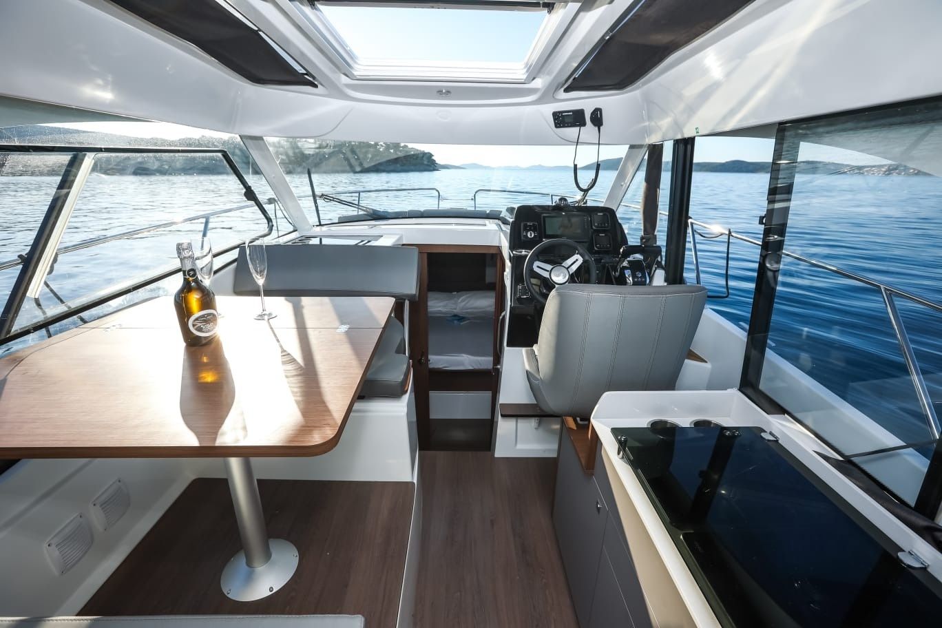 Beneteau Antares 9 | M&N
