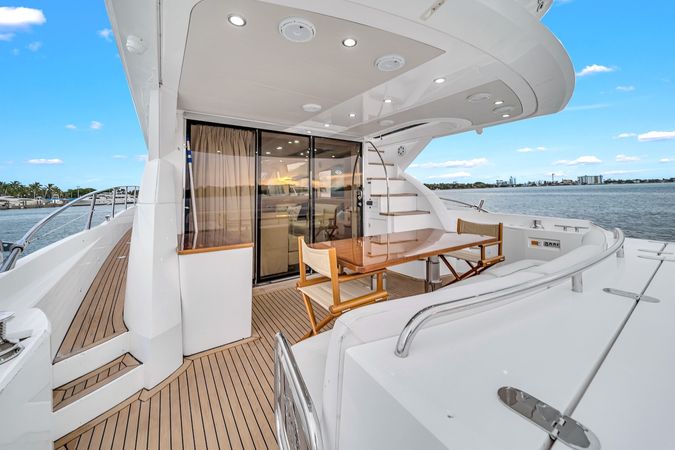 Sunseeker Manhattan 70 | Lavish