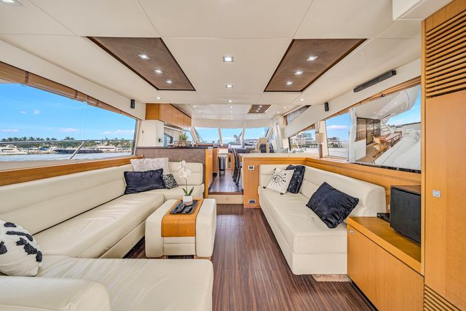 Sunseeker Manhattan 70 | Lavish