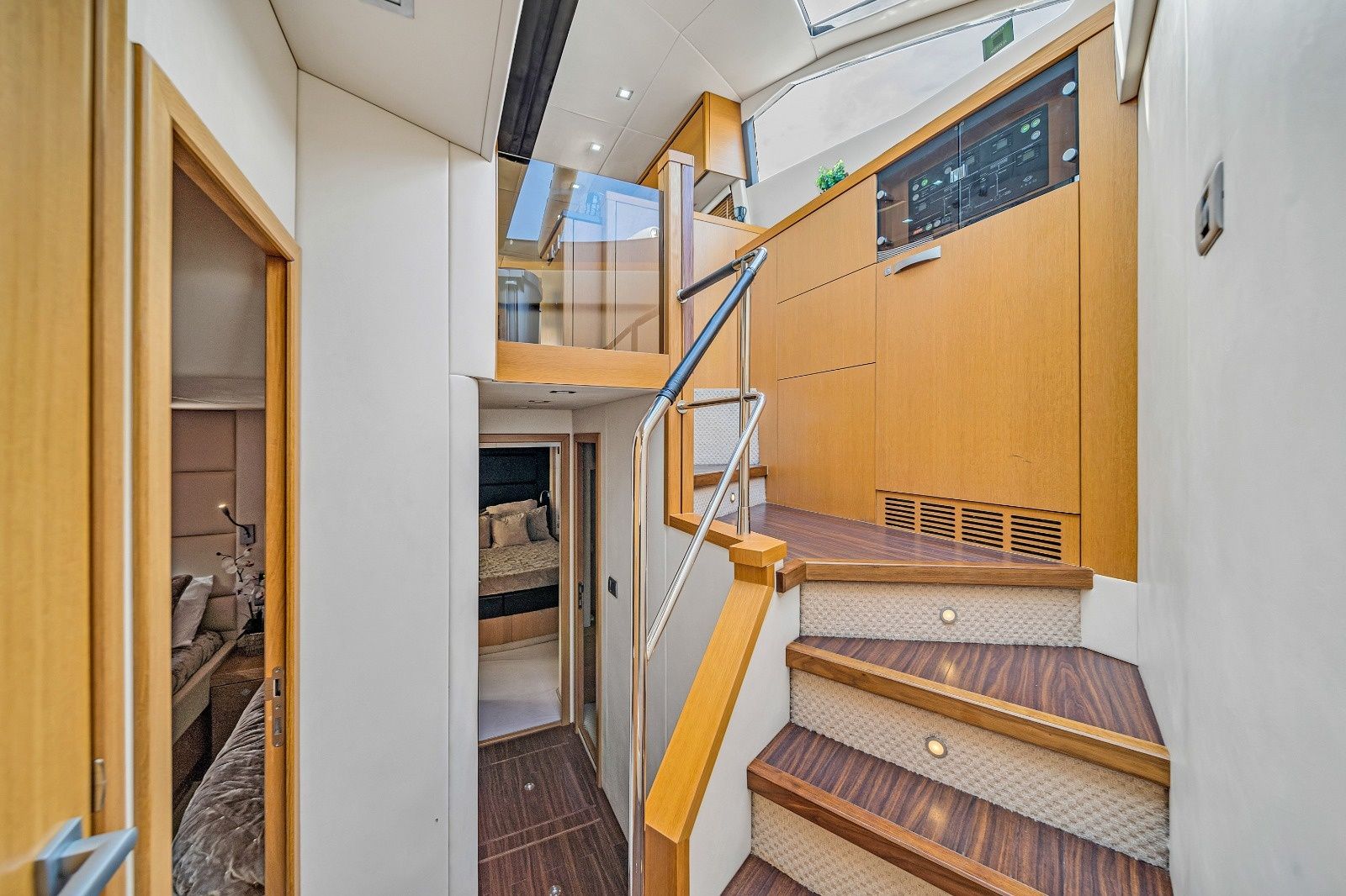 Sunseeker Manhattan 70 | Lavish