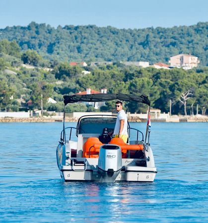 Quicksilver 675 Activ | Angiolina