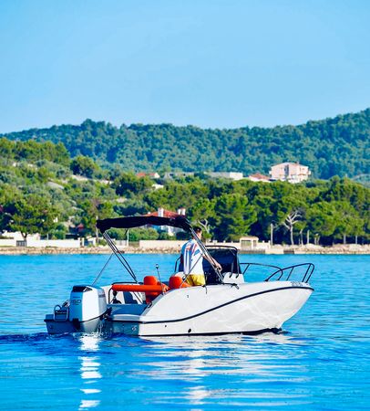 Quicksilver 675 Activ | Angiolina