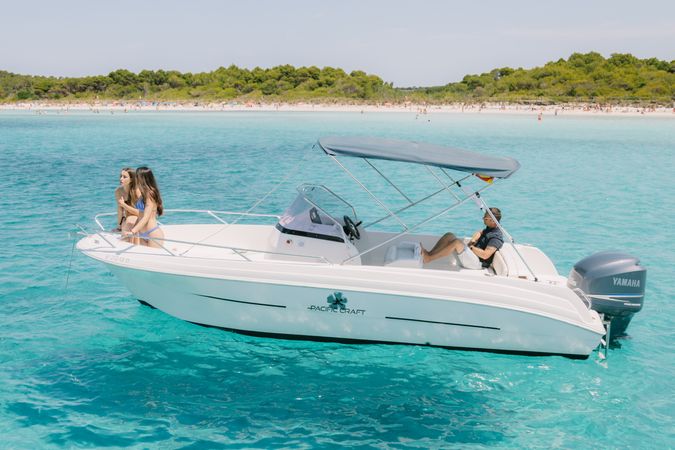 Pacific Craft 670 | Bubbi 2