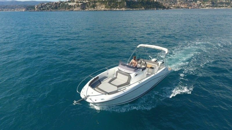 Jeanneau Cap Camarat 9.0 | Like Luke