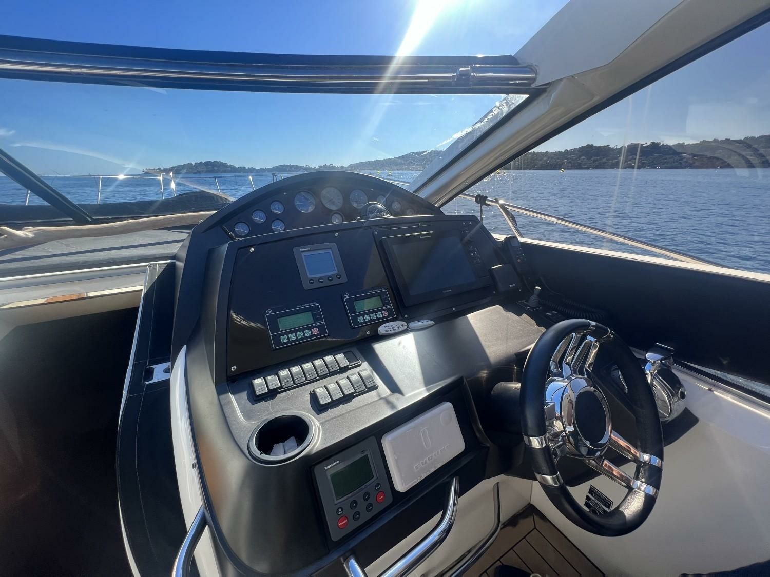 Sunseeker Portofino 53 | Black Pearl