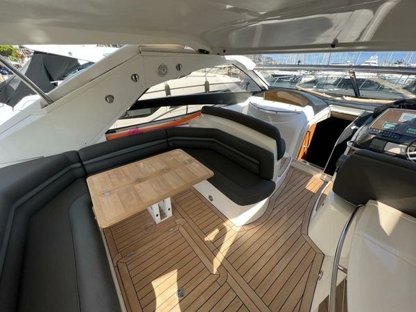 Sunseeker Portofino 53 | Black Pearl