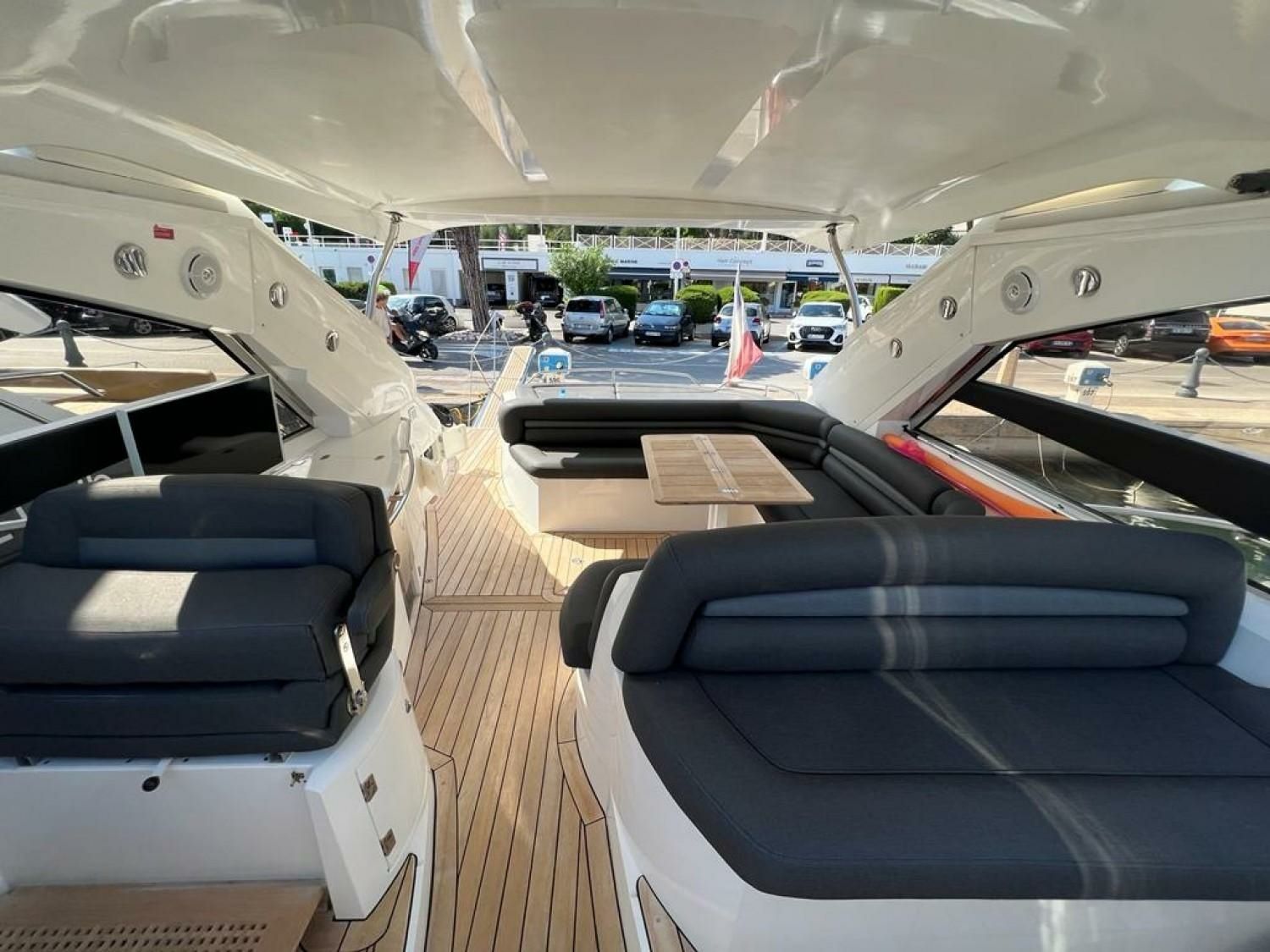Sunseeker Portofino 53 | Black Pearl