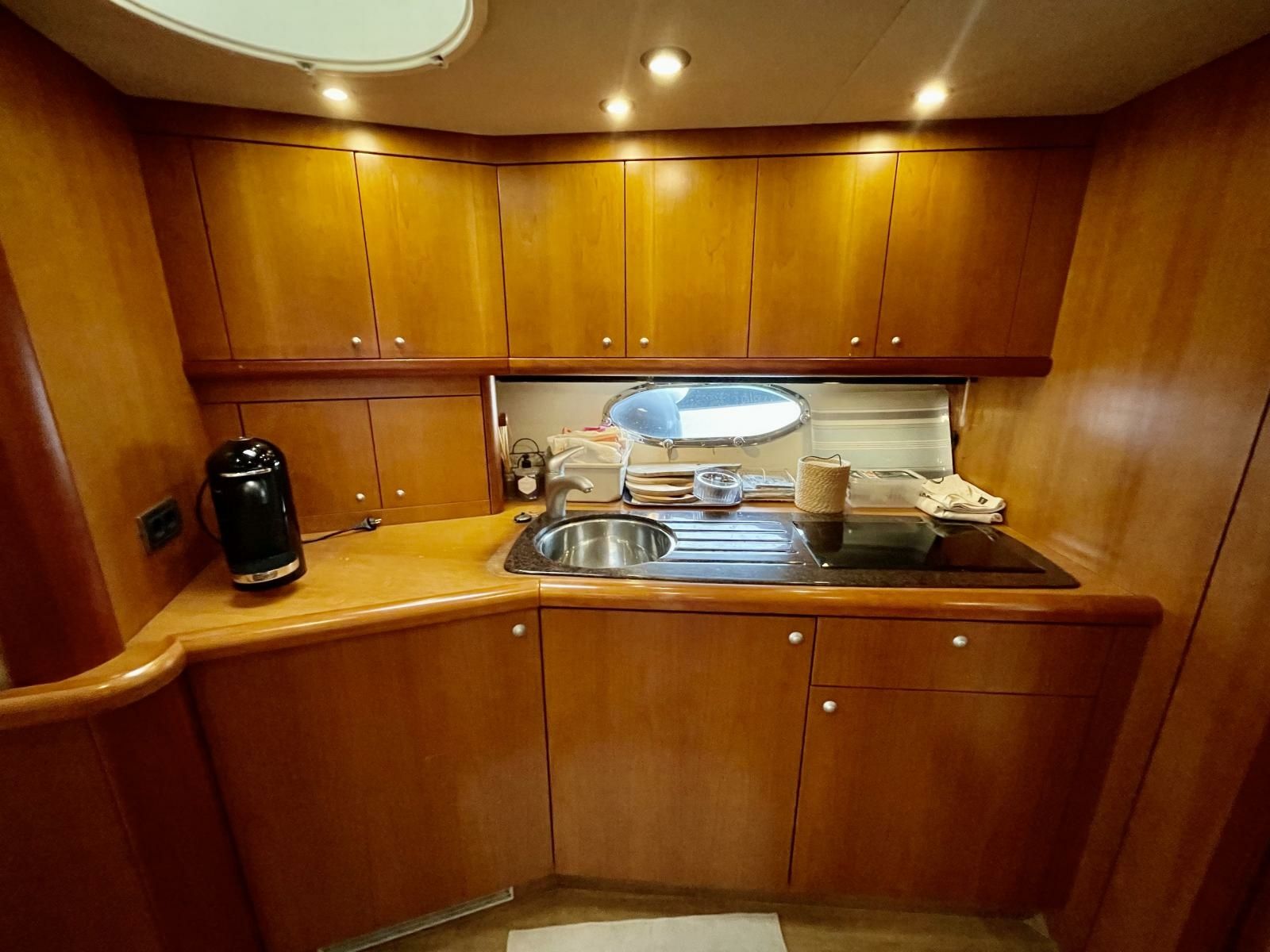 Sunseeker Portofino 53 | Black Pearl