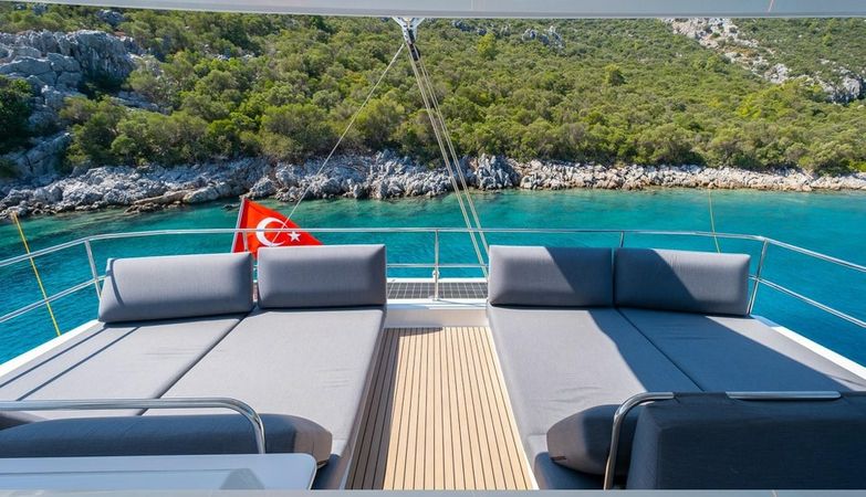 Fountaine Pajot Alegria 67 | Musthree