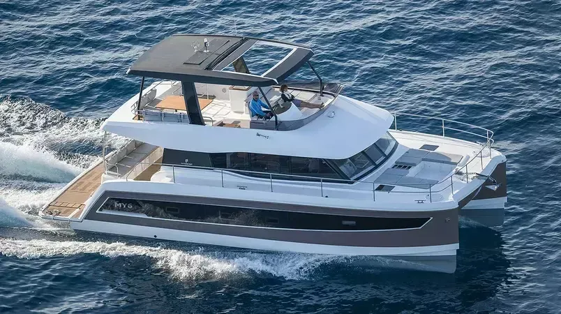 Fountaine Pajot MY 5 | Stephana