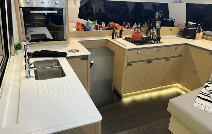 Fountaine Pajot Elba 45 | Alternate Current