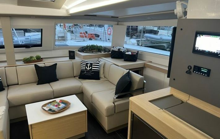 Fountaine Pajot Elba 45 | Alternate Current