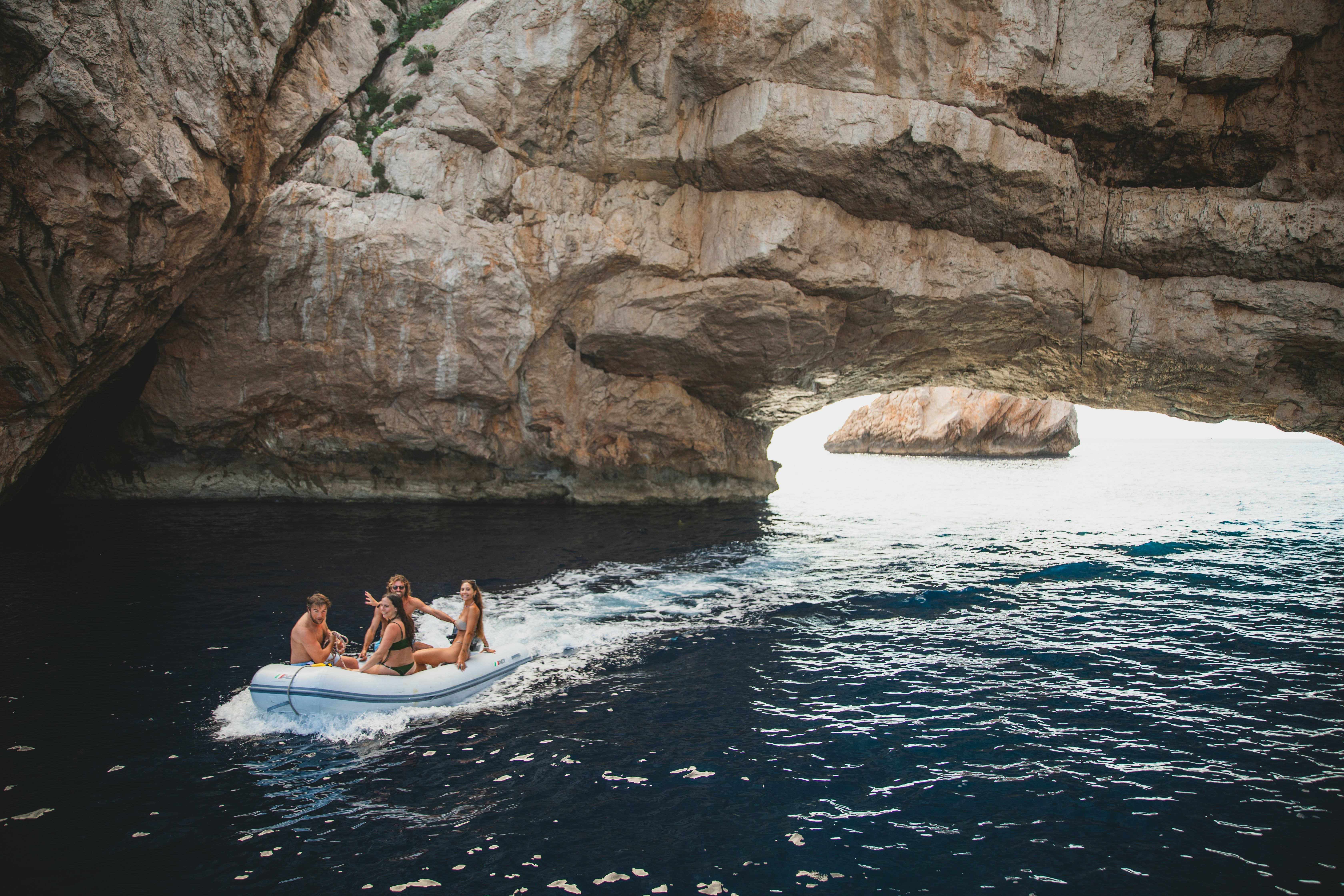 Bavaria 42 Cruiser | Planet Perfecto