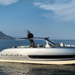 Invictus 46 | Baccarat