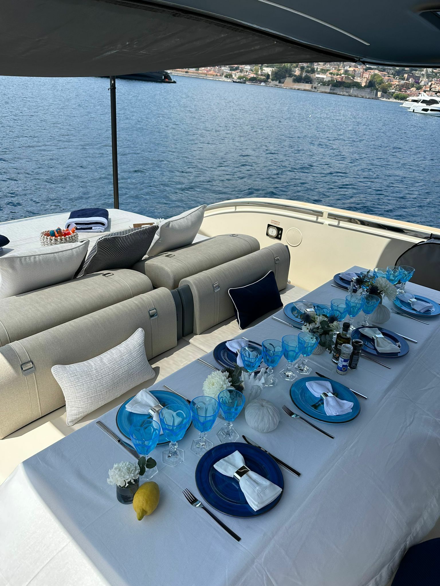 Invictus 46 | Baccarat