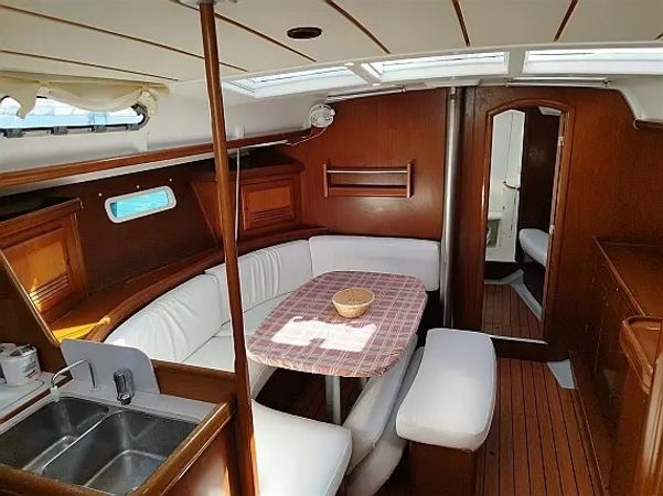 Beneteau Oceanis Clipper 393 | Athena