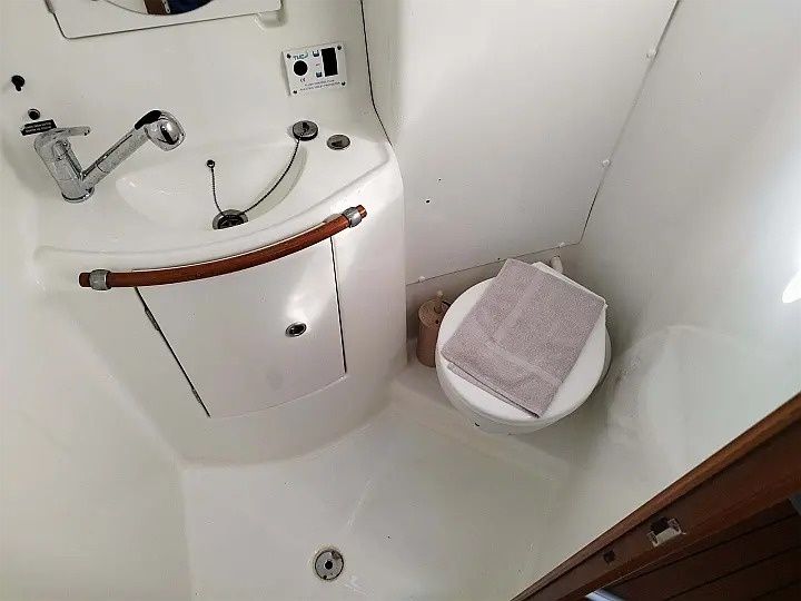Beneteau Oceanis Clipper 393 | Athena
