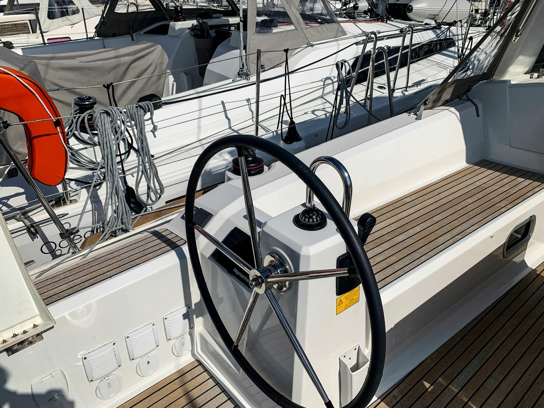 Beneteau Oceanis 38.1 | Les Intouchables