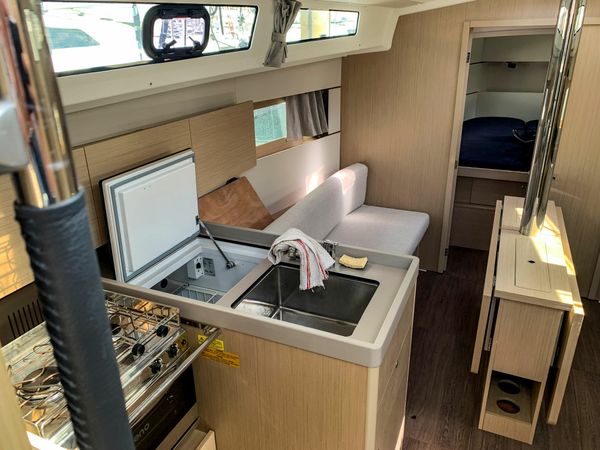 Beneteau Oceanis 38.1 | Les Intouchables