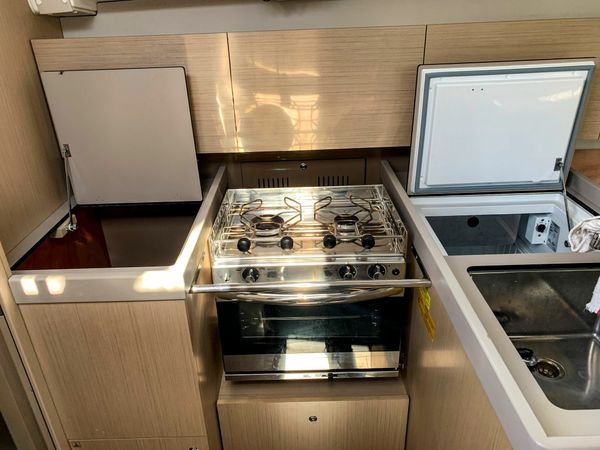 Beneteau Oceanis 38.1 | Les Intouchables