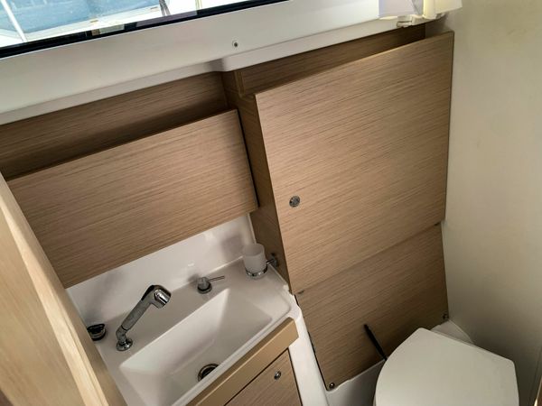 Beneteau Oceanis 38.1 | Les Intouchables