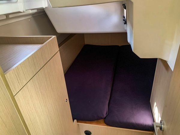 Beneteau Oceanis 38.1 | Les Intouchables