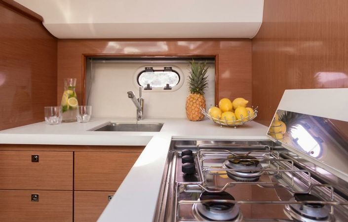 Jeanneau Prestige 38s | White Pearl