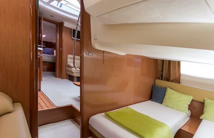 Jeanneau Prestige 38s | White Pearl