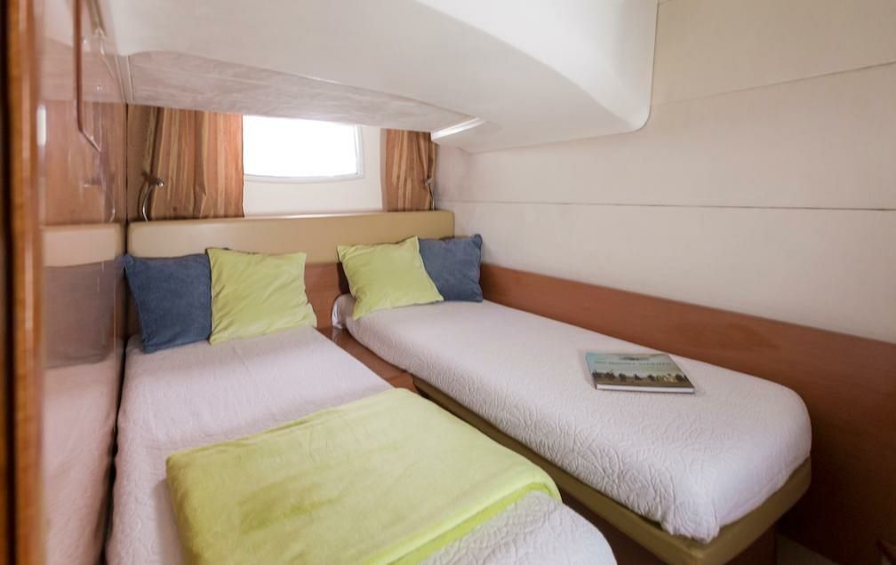 Jeanneau Prestige 38s | White Pearl