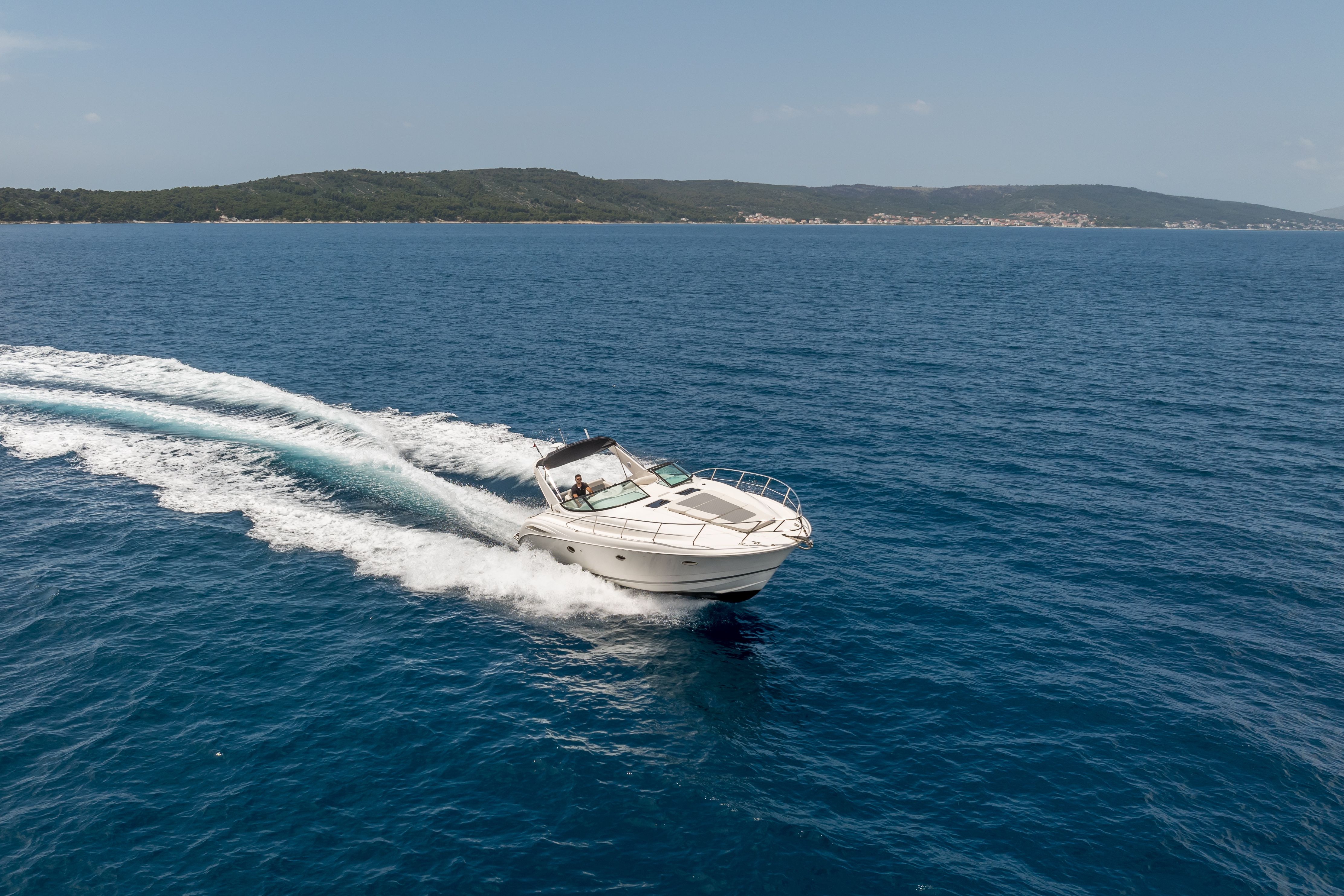 Silverton 360 Express | Laura