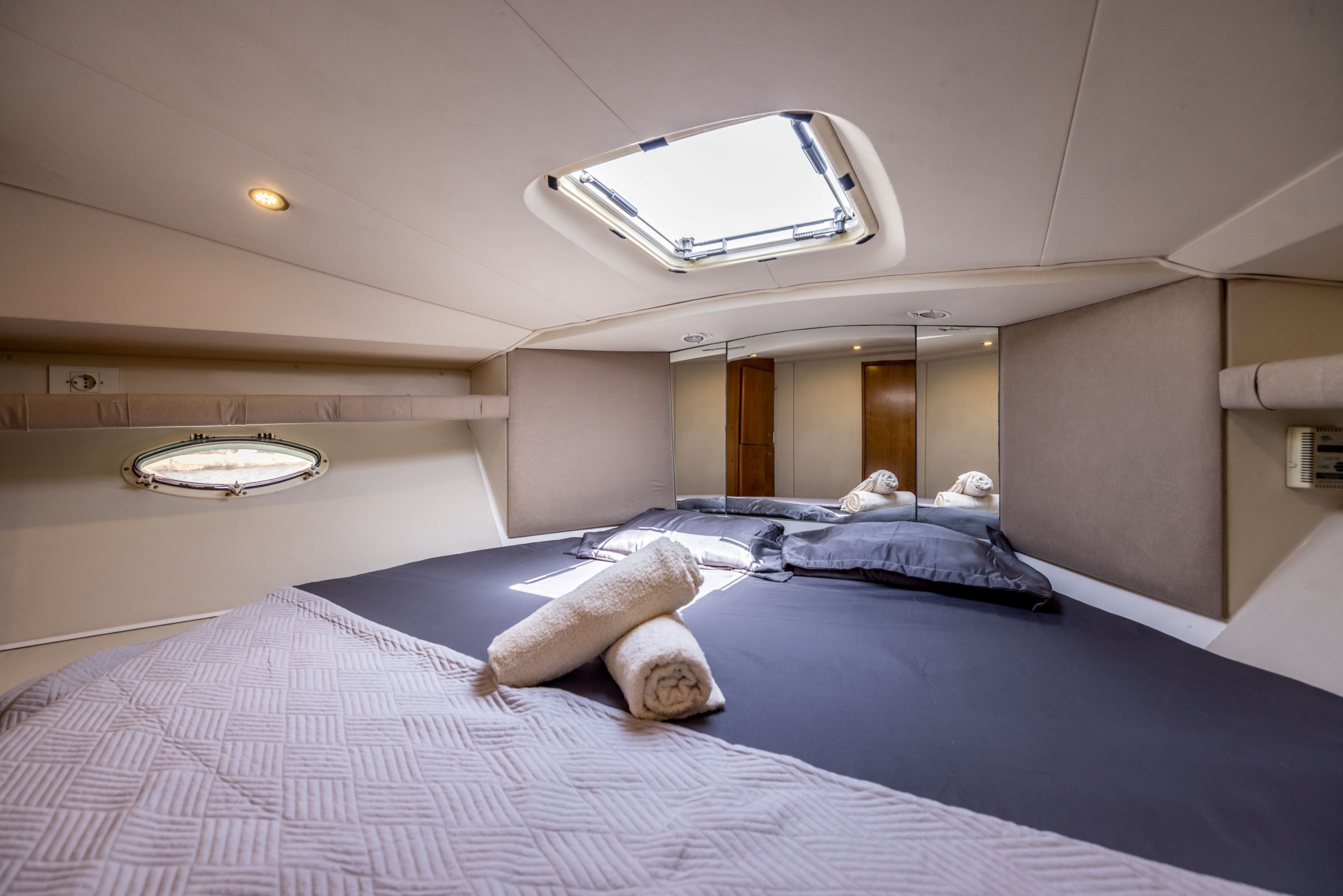 Silverton 360 Express | Laura