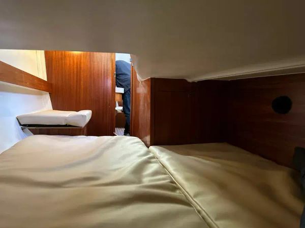 Delphia 28 | Midsummer