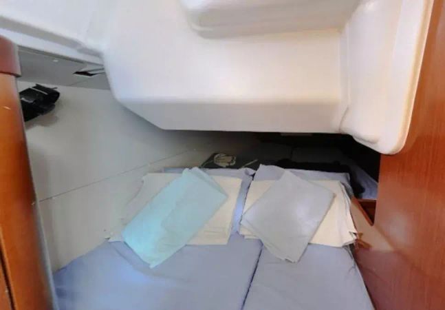 Beneteau Oceanis 34 | Aquamarine