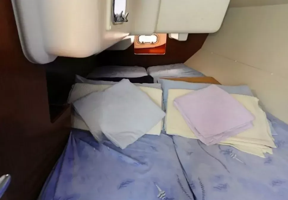 Beneteau Oceanis 34 | Aquamarine