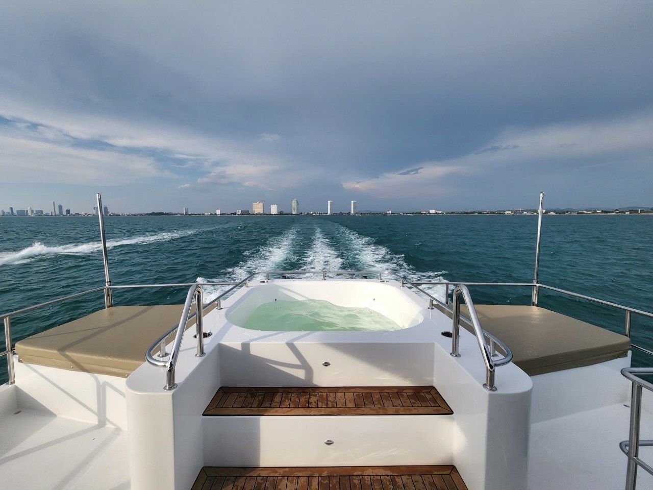 Custom Built 55 | Grand Yacht