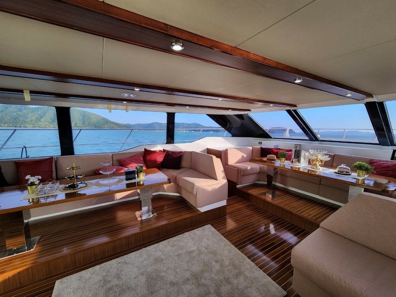 Custom Built 55 | Grand Yacht