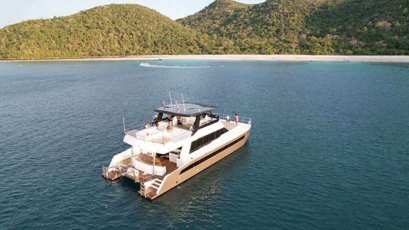 Custom Built 55 | Grand Yacht
