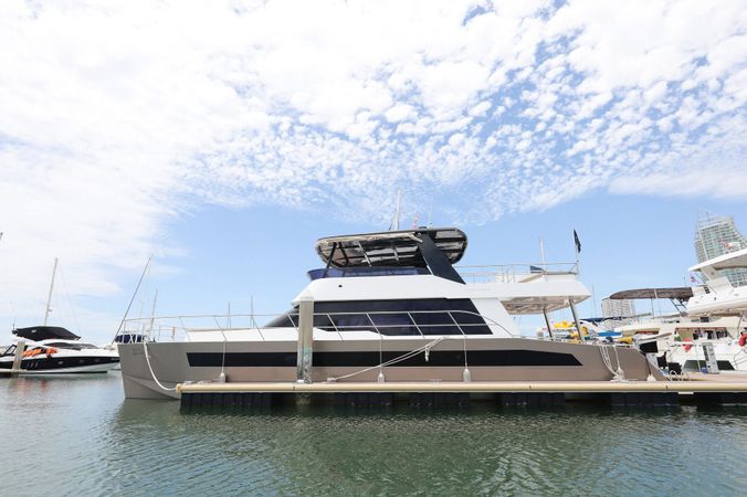 Custom Built 55 | Grand Yacht
