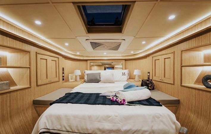 Custom Built 49 | Arrow