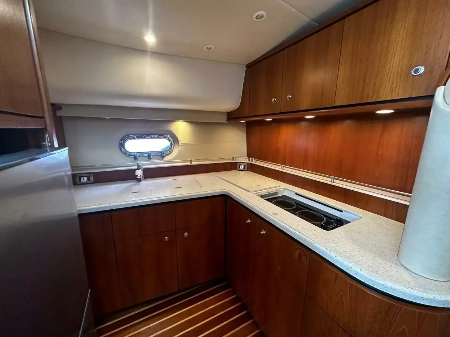 Tiara 43 | Crystal