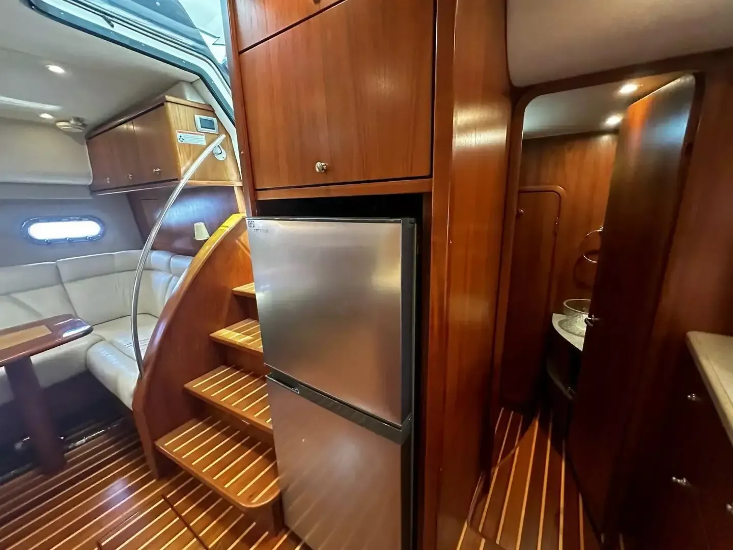 Tiara 43 | Crystal